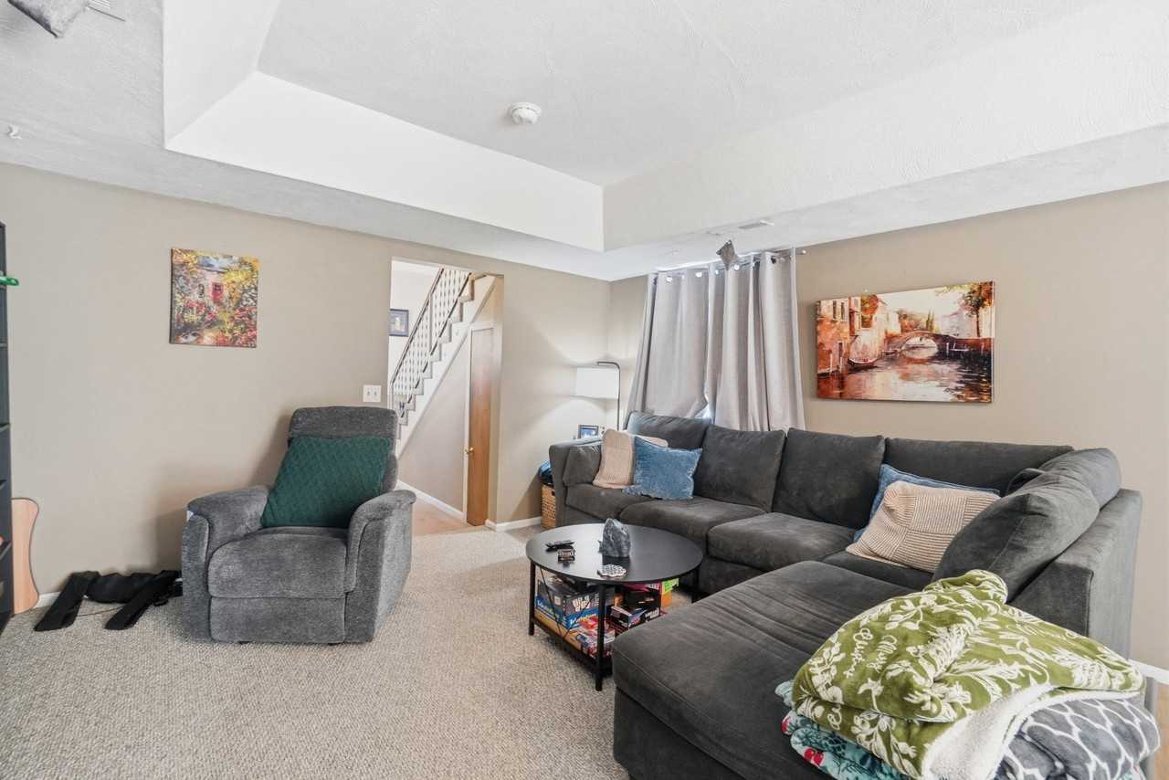 205 Glen Dr #205 - Photo 3 of 7