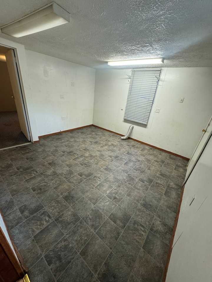 3621 Stuart Blvd - Photo 7 of 11