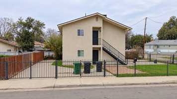 featured image of 1908 Gage St #B
