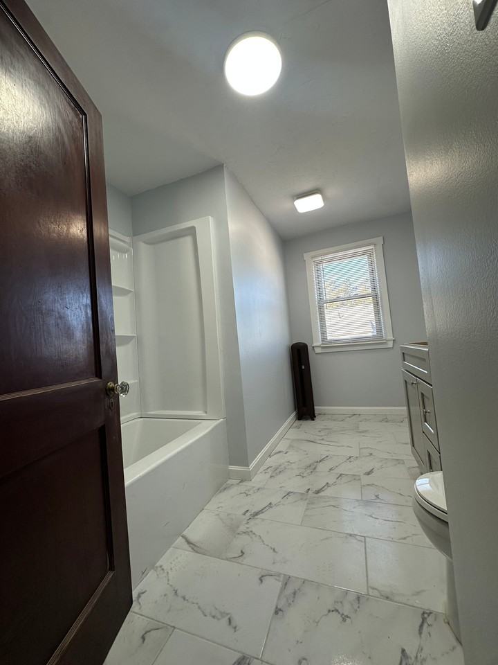 22 Stoughton Ave #1 - Photo 5 of 8