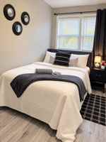 featured image of 4331 Brehms Ln #1