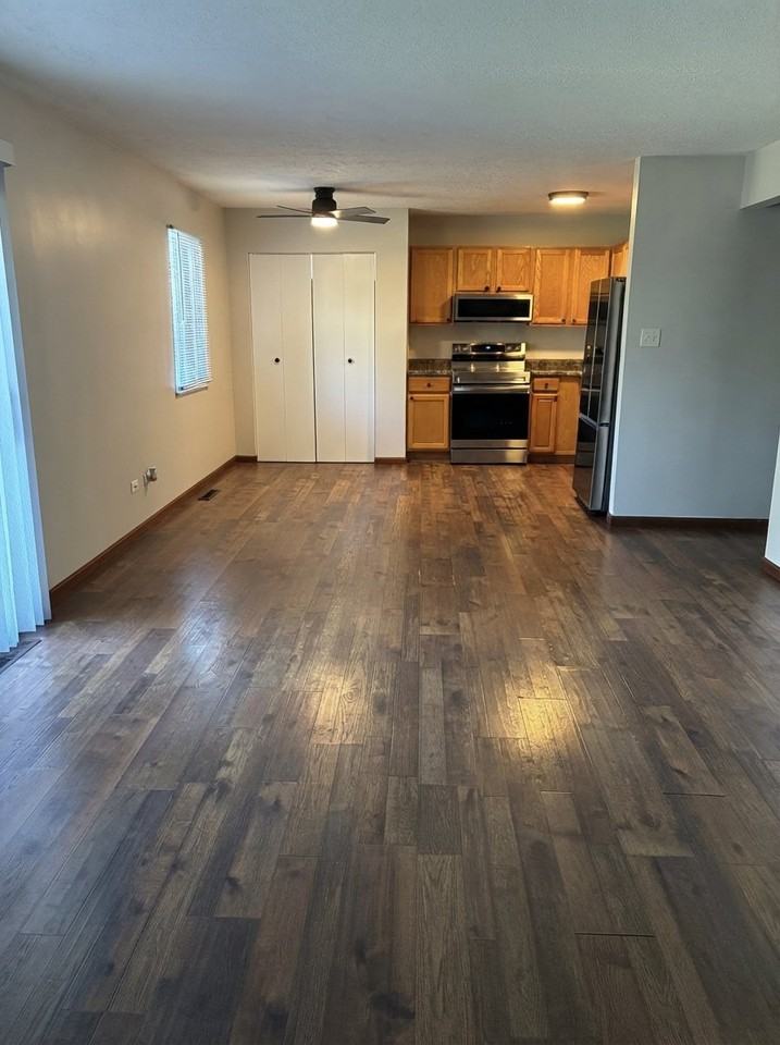 1119 S Curtis Ave #D46 - Photo 3 of 19