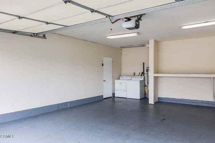 960 W Benwood St - Photo 2 of 20