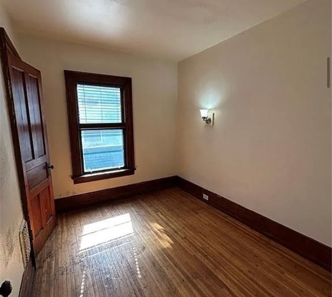 352 Auburn Ave #1 - Photo 6 of 10