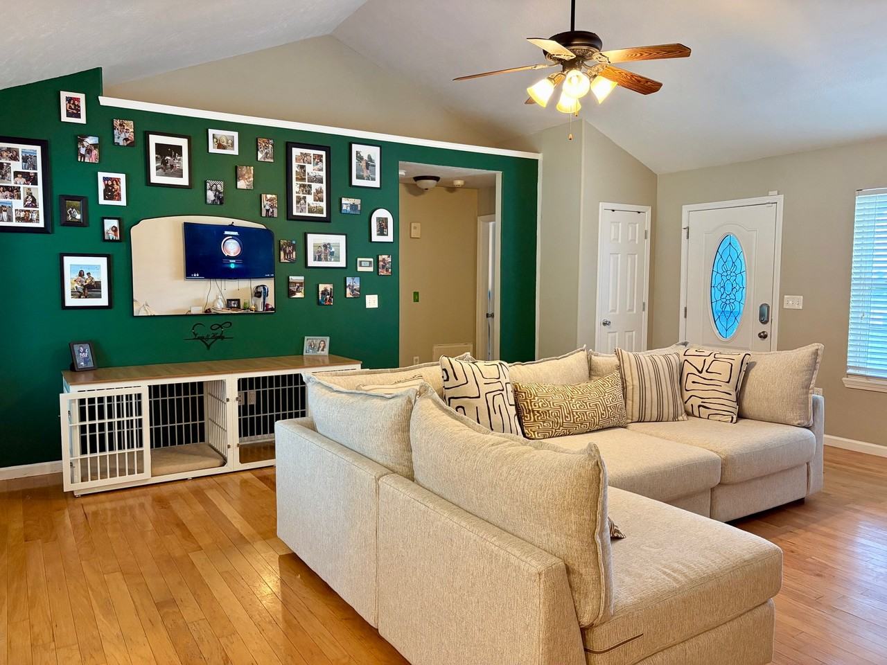 128 Lyle Curtis Cir - Photo 2 of 16