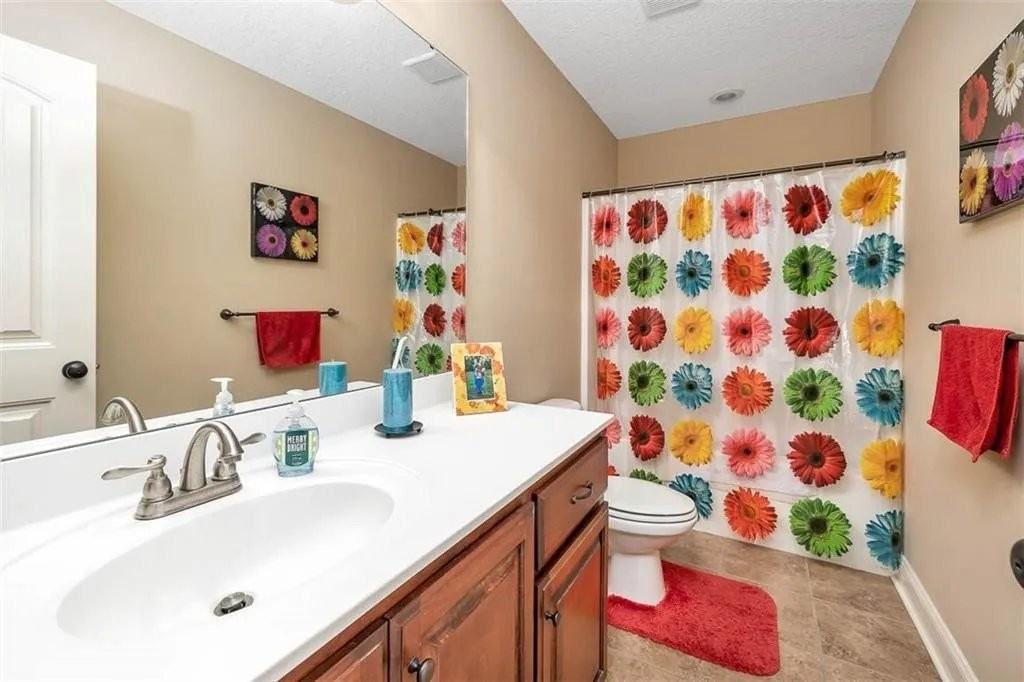 131 Hadleigh Blf - Photo 4 of 22