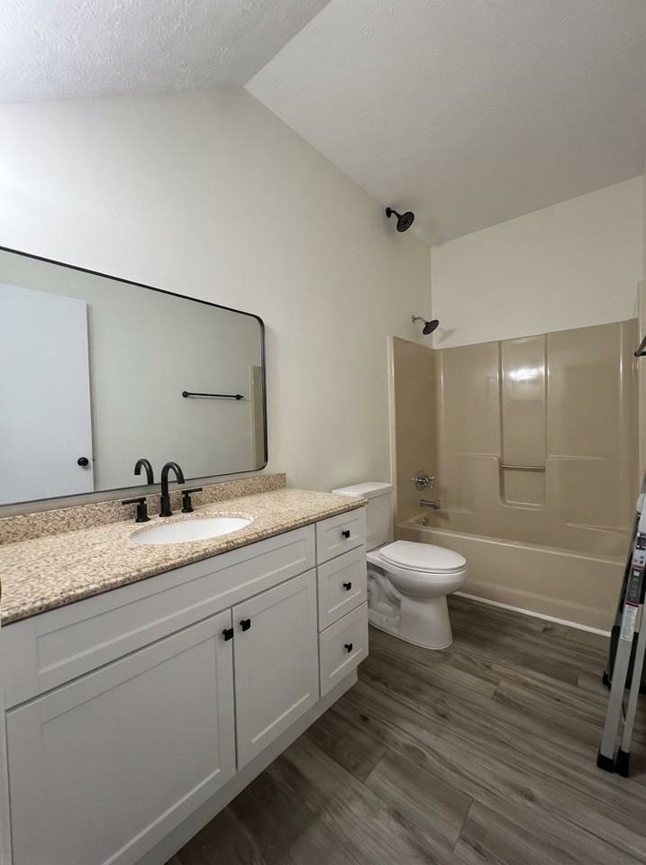 346 Valley View Dr - Photo 7 of 17
