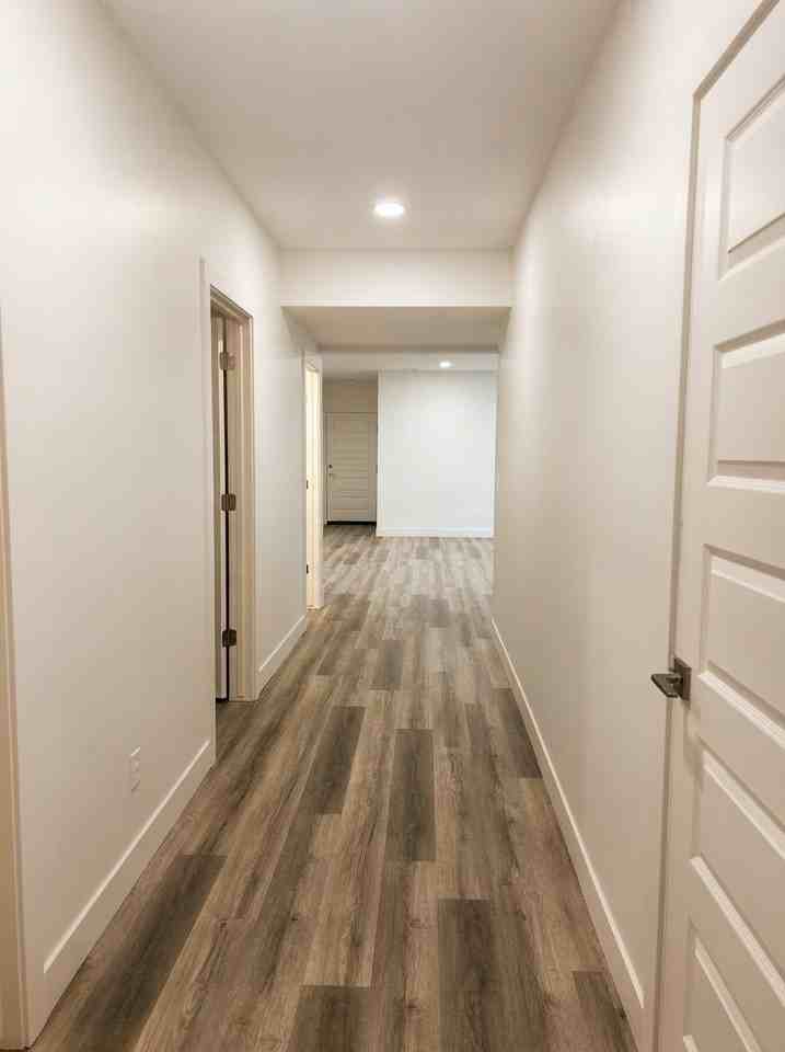 12894 S Berlynn Dr - Photo 3 of 9
