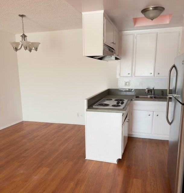 440 N Hayworth Ave #212 - Photo 5 of 8