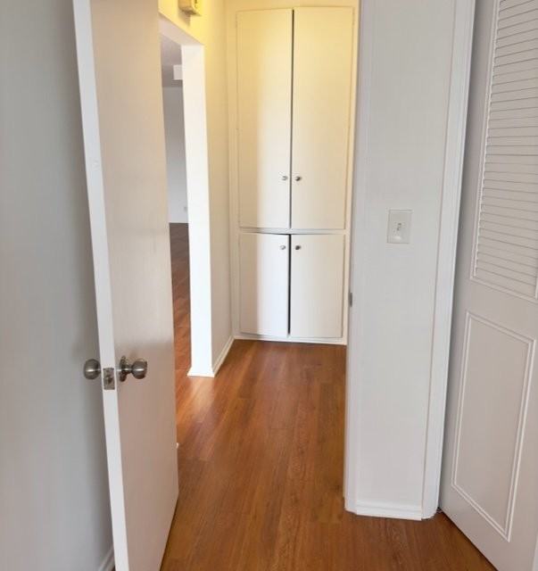 440 N Hayworth Ave #212 - Photo 7 of 8
