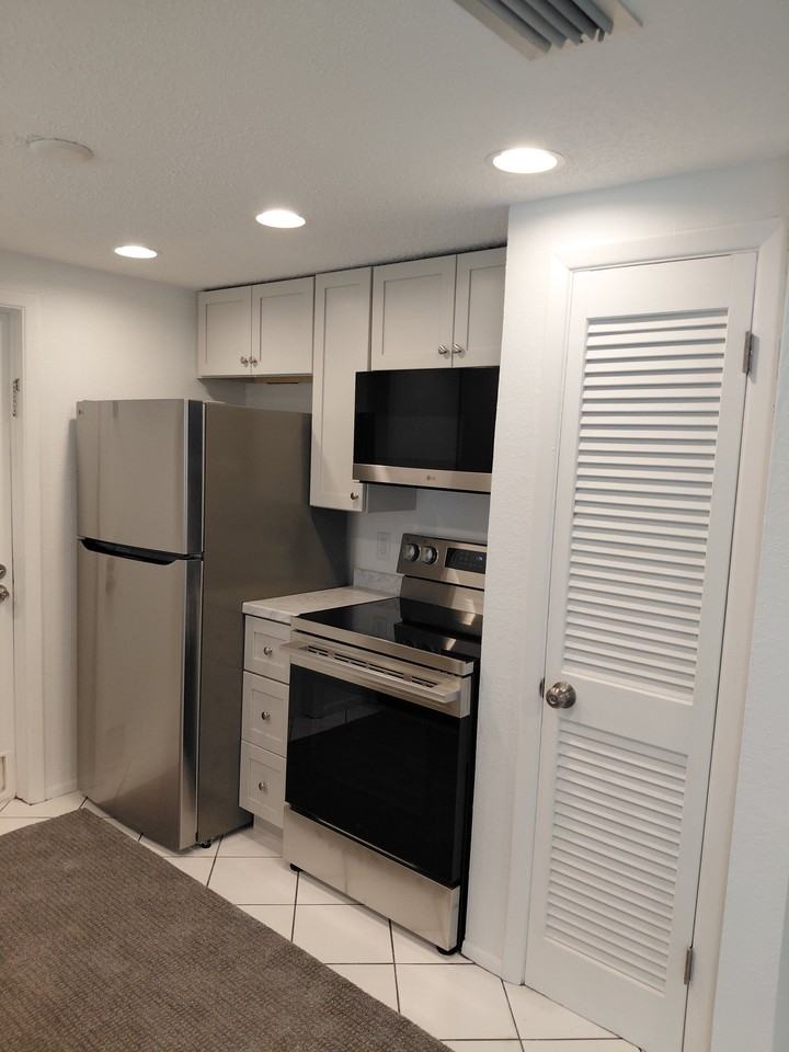 9205 Saint Regis Ln - Photo 6 of 20