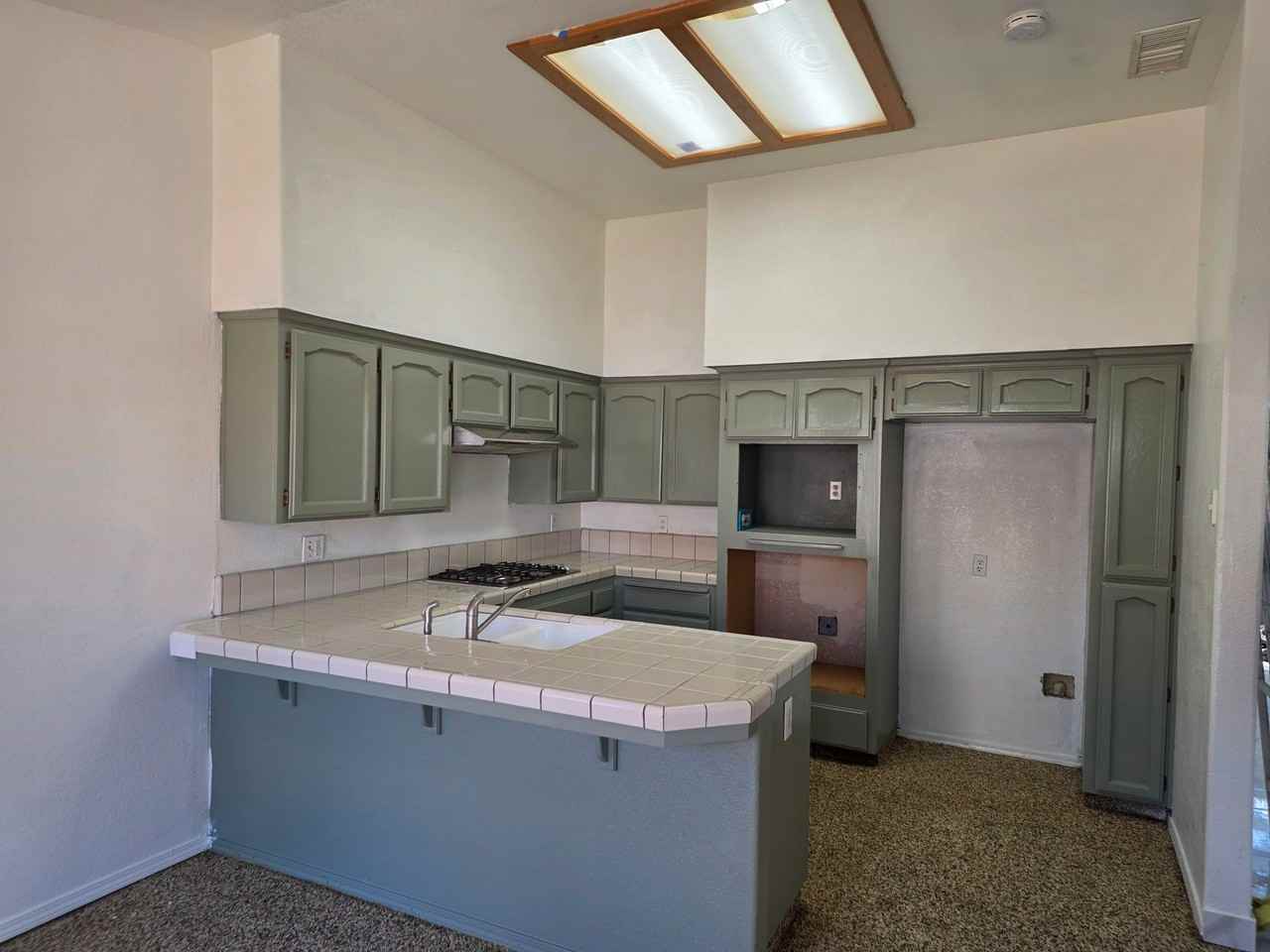 2222 Alton St - Photo 4 of 14