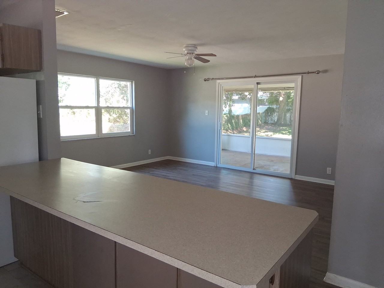 4827 Edmund Ct - Photo 3 of 18