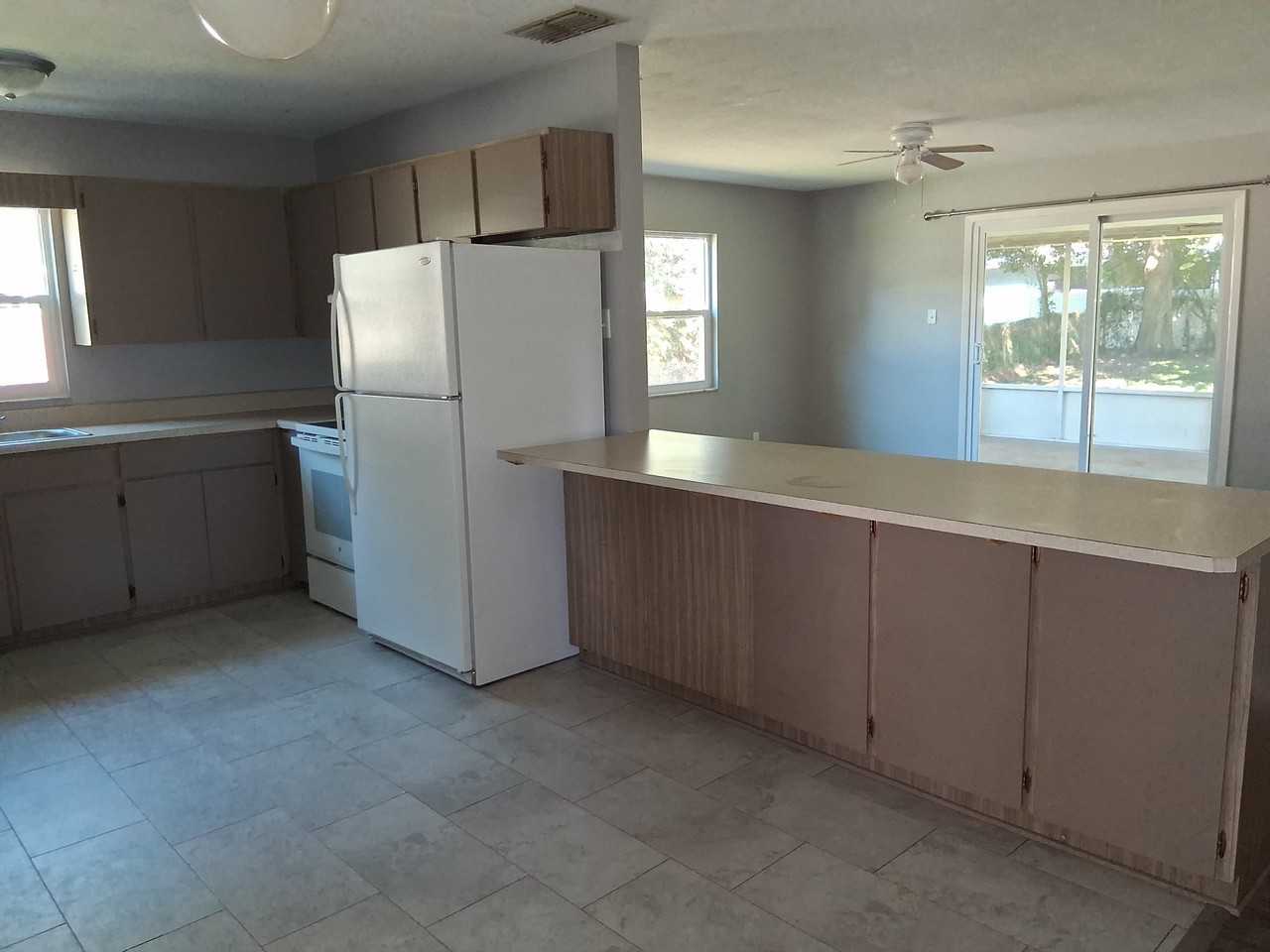 4827 Edmund Ct - Photo 5 of 18
