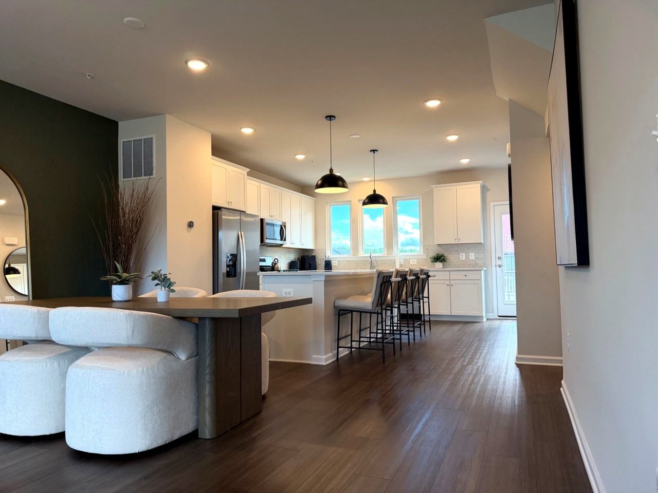 3200 Reservoir Ln - Photo 2 of 6