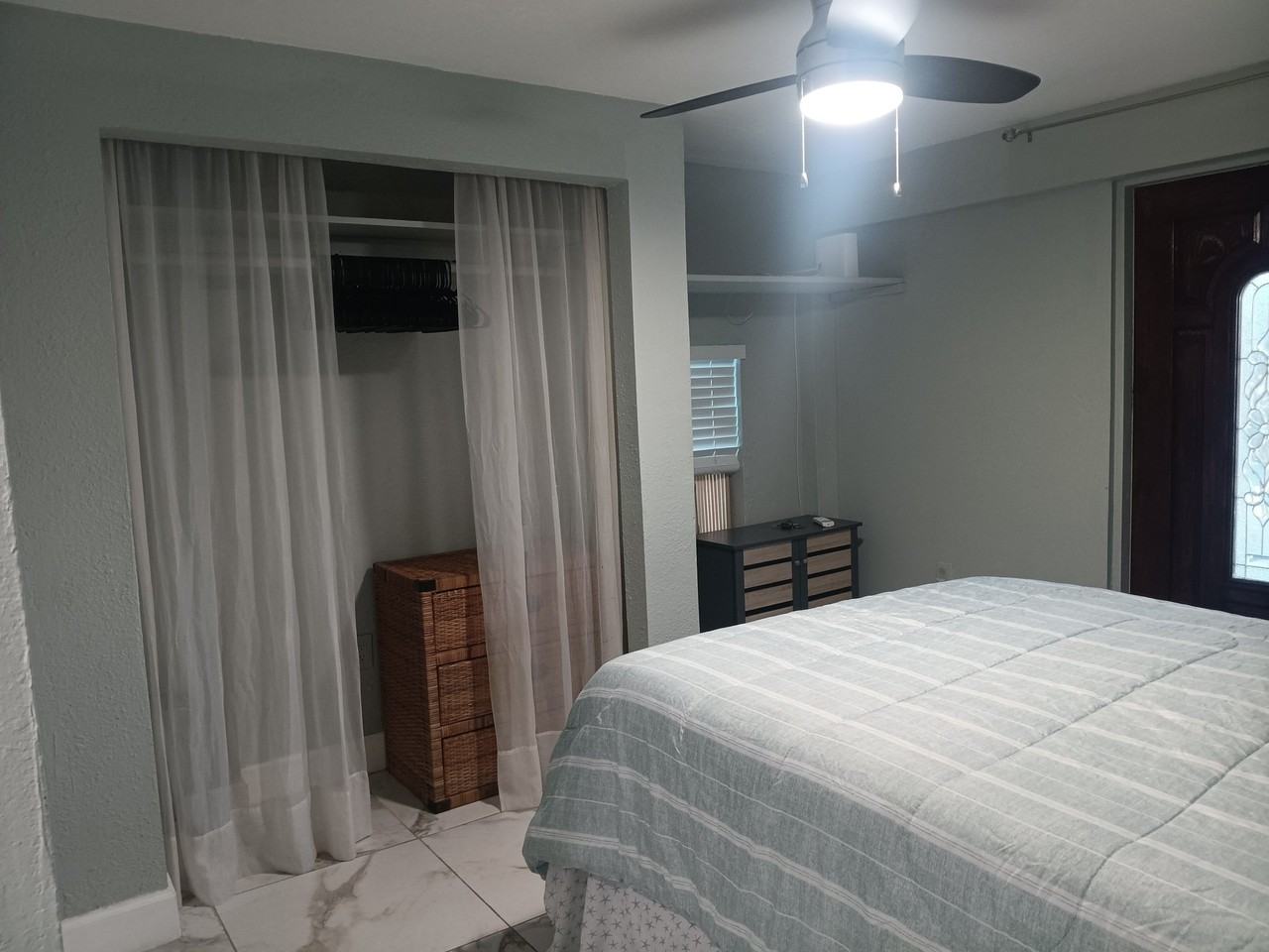 D4 10th Ave - Photo 7 of 11