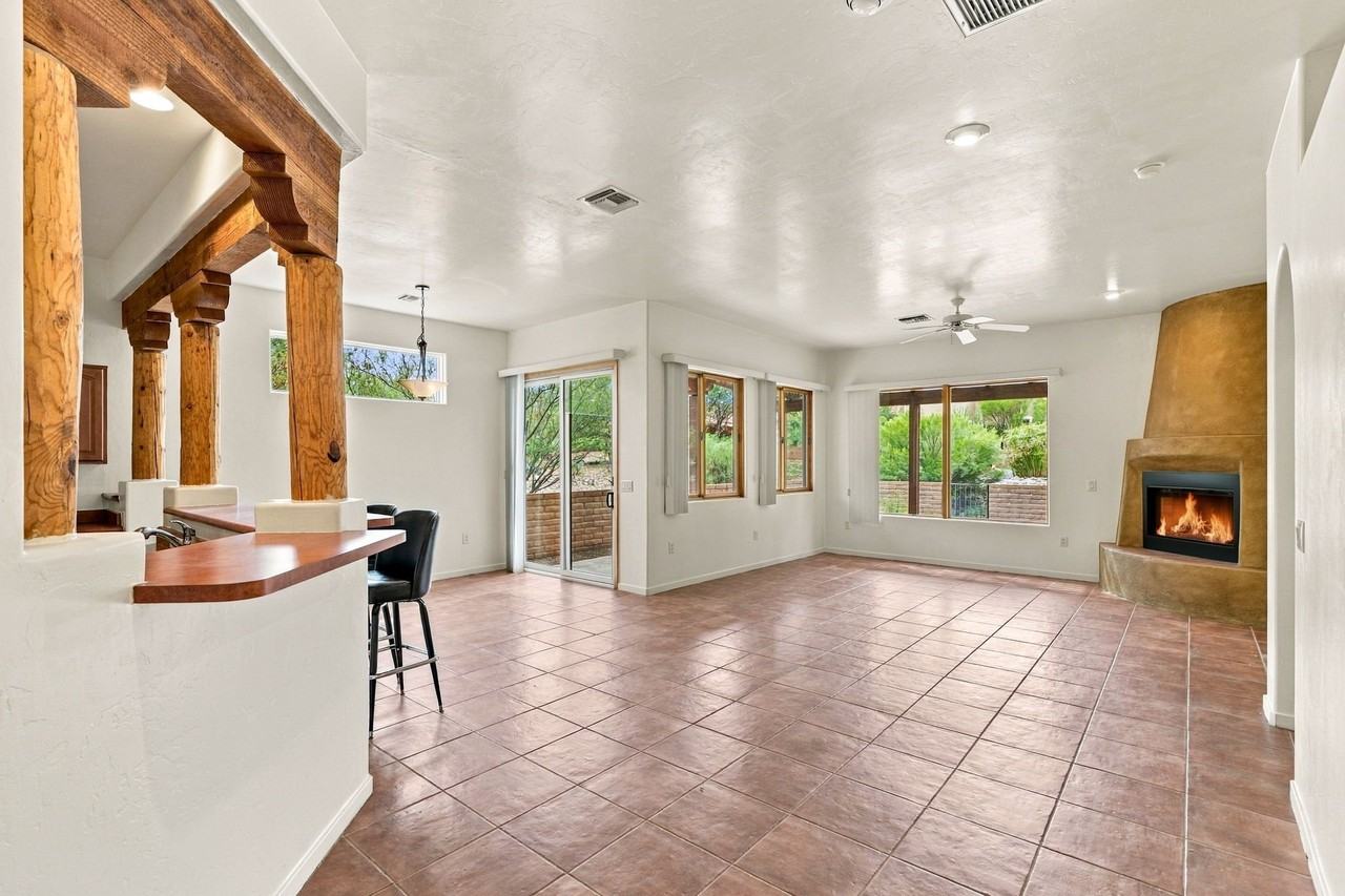 2210 Paseo Tumacacori - Photo 4 of 20