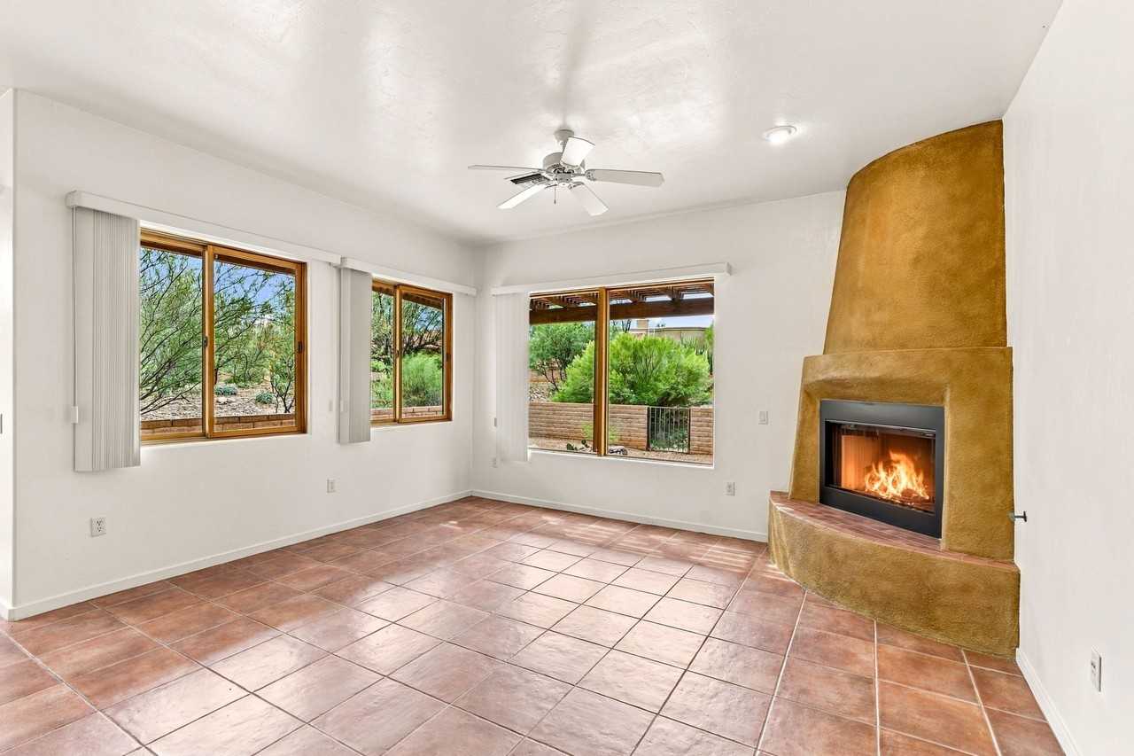 2210 Paseo Tumacacori - Photo 5 of 20