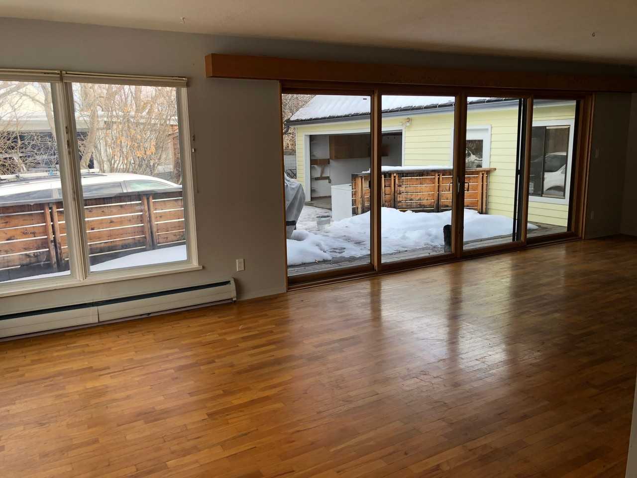 822 S Black Ave - Photo 4 of 16