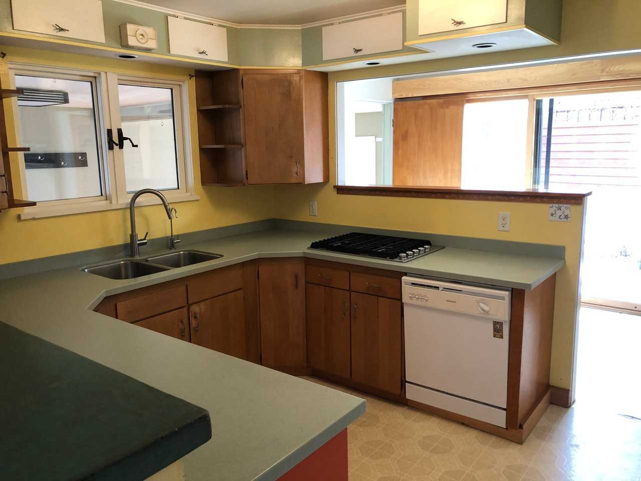 822 S Black Ave - Photo 7 of 16