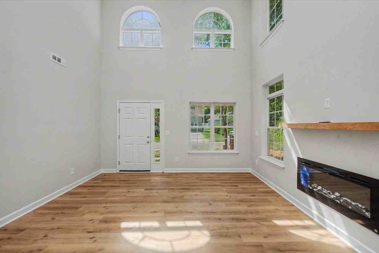 1365 Still Point Ct - Photo 4 of 20