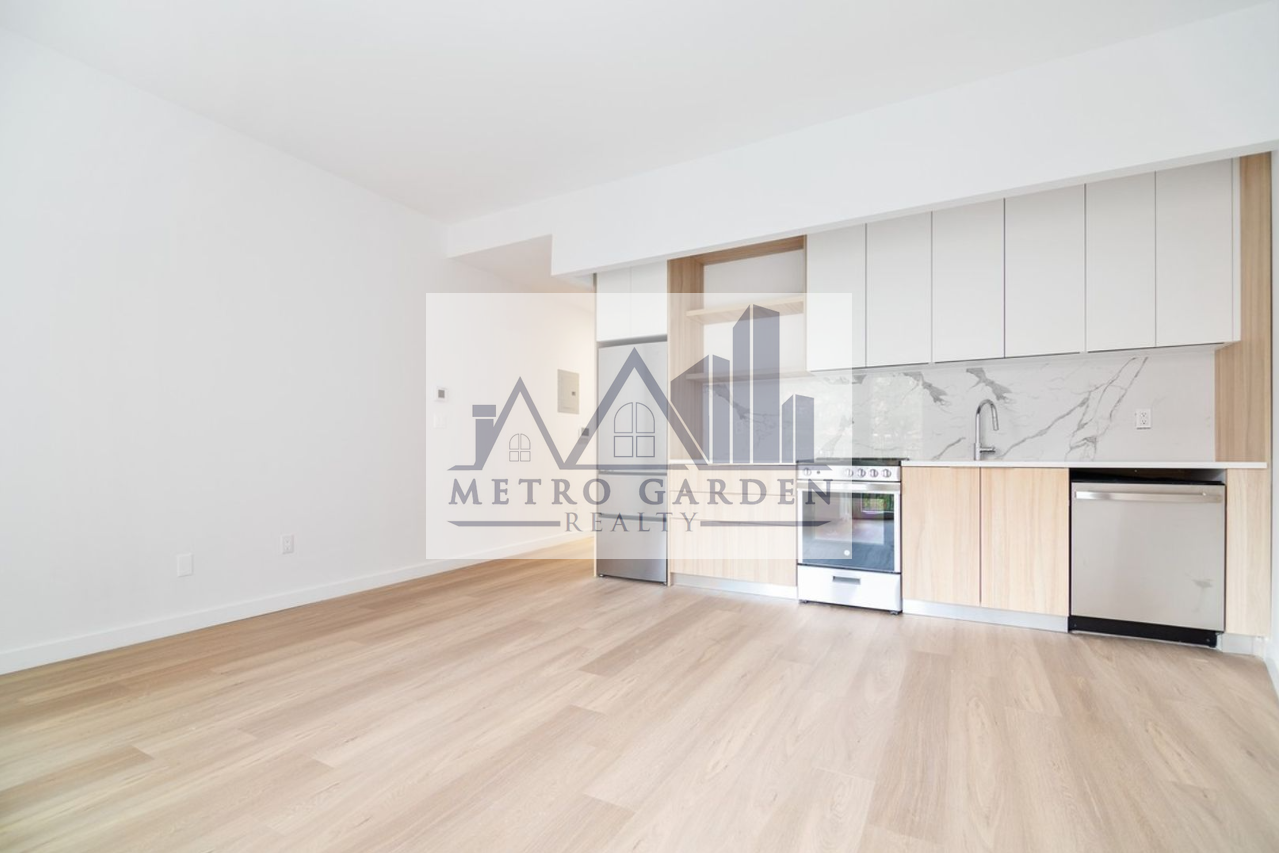 71-82 Parsons Boulevard #211 - Photo 3 of 11