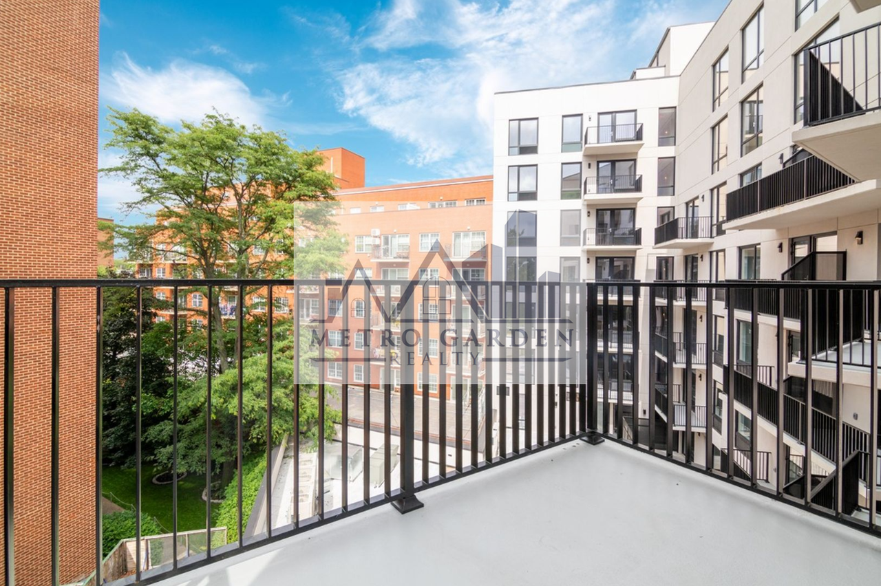 71-82 Parsons Boulevard #211 - Photo 4 of 11