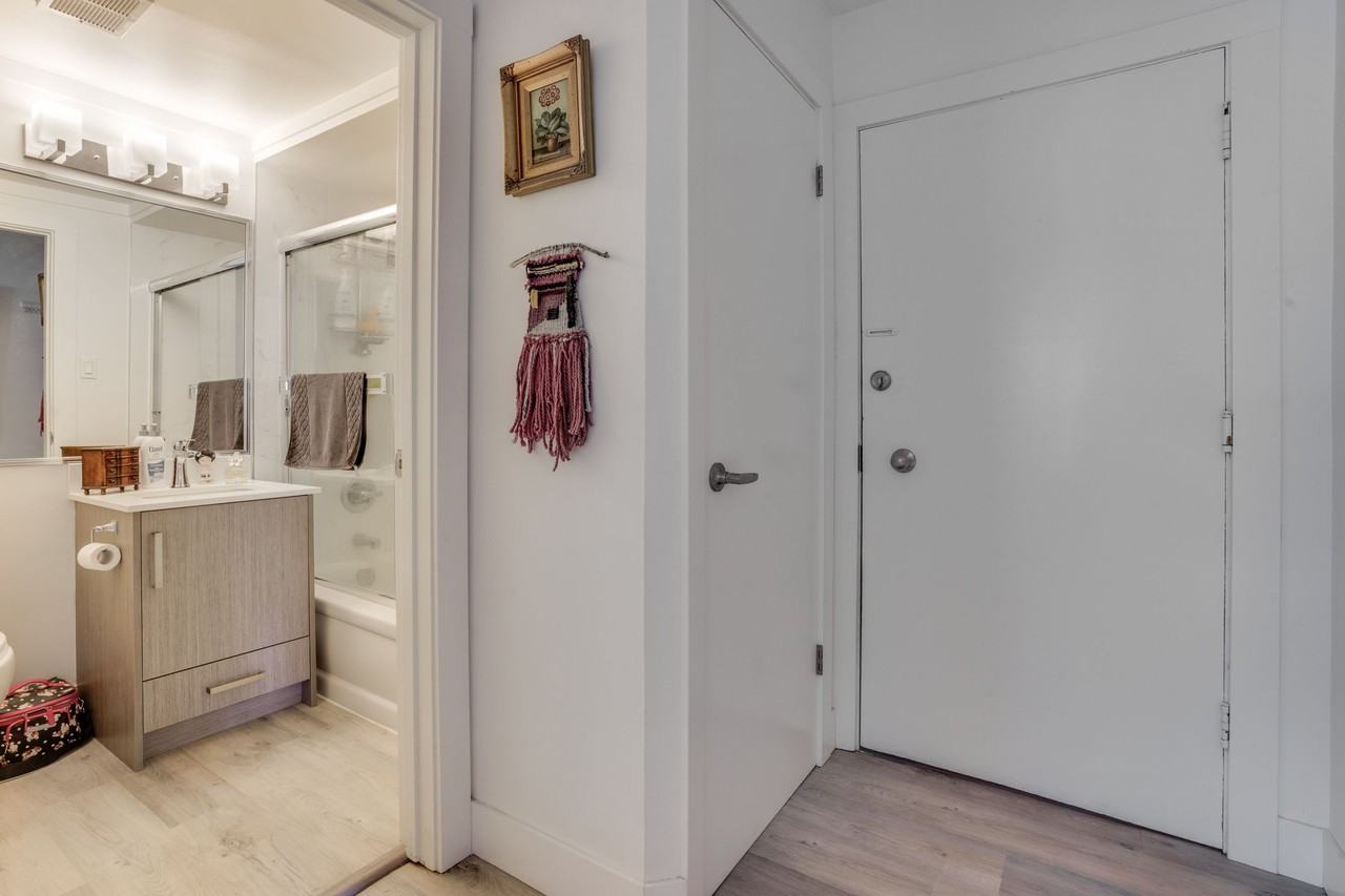 1537 Burnaby Street #203 - Photo 7 of 11