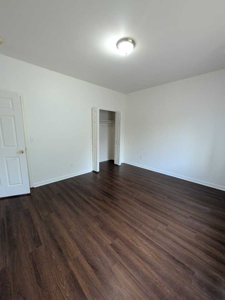 442 Robbe Ave #442 - Photo 6 of 7