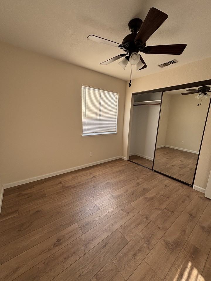 2777 Woodmont Dr #NA - Photo 7 of 7