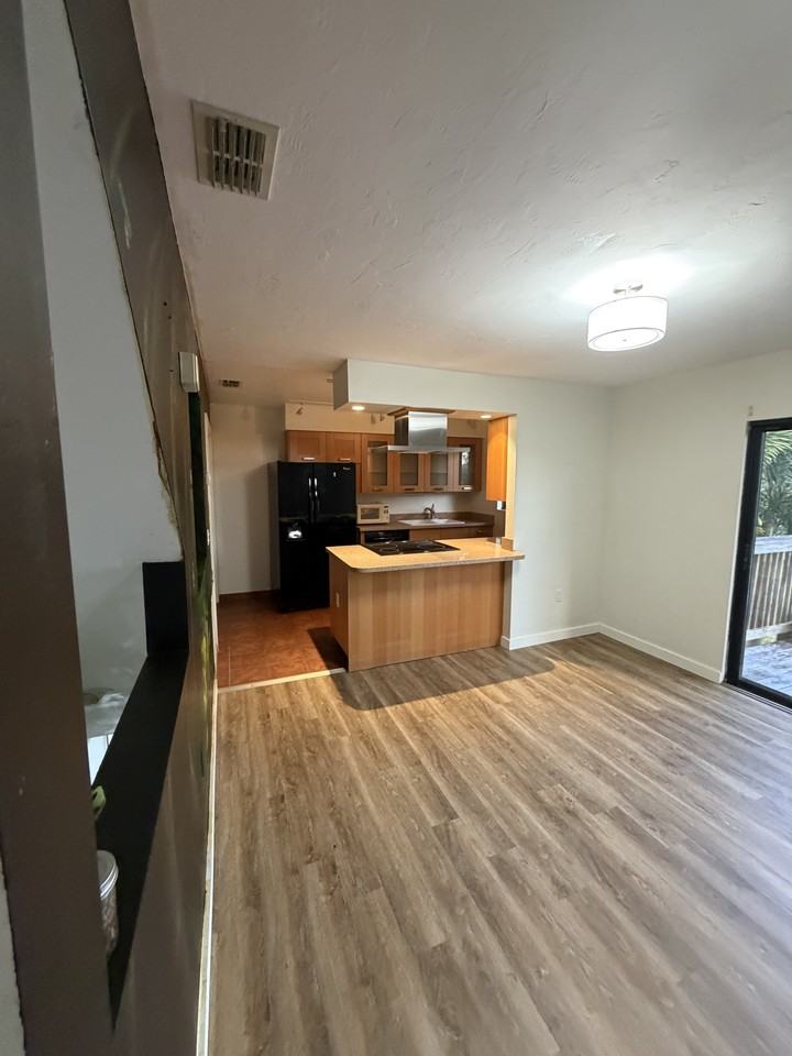 8226 Lake San Carlos Cir - Photo 5 of 14