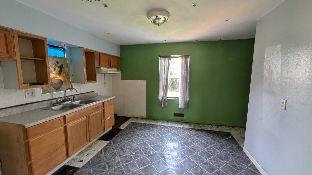 2529 Ada Ave #NA - Photo 5 of 11
