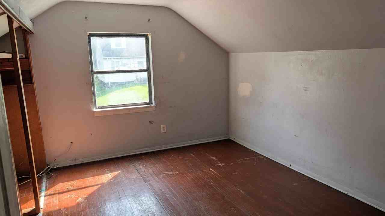 2529 Ada Ave #NA - Photo 6 of 11