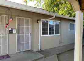 featured image of 150 N Acacia Ave #152