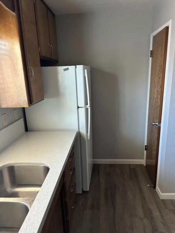 410 Pine St #5 - Photo 4 of 7