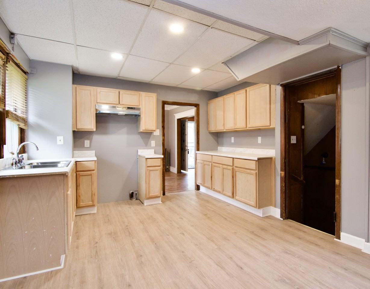 145 Yale St #NA - Photo 3 of 6