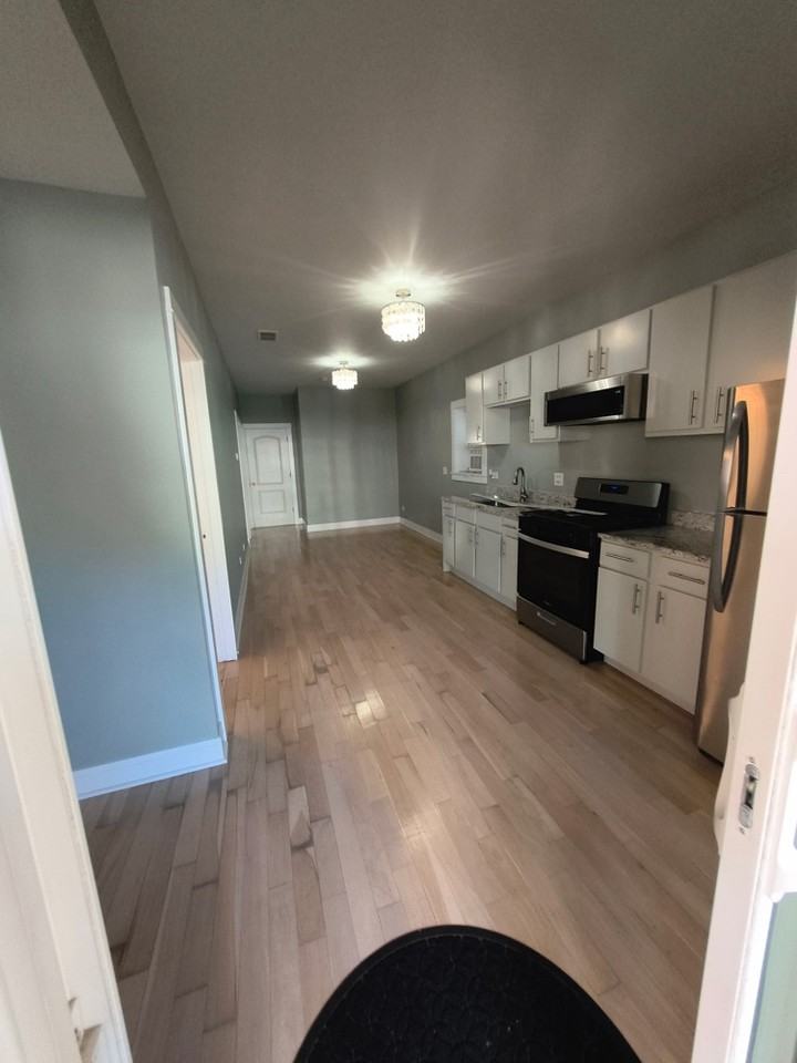 3306 N Drake Ave #NA - Photo 7 of 39