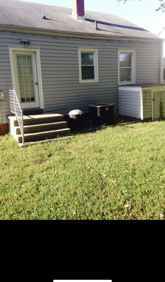 227 S Fern Ave #NA - Photo 2 of 3