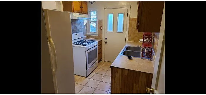 5023 37th Ave #NA - Photo 3 of 8