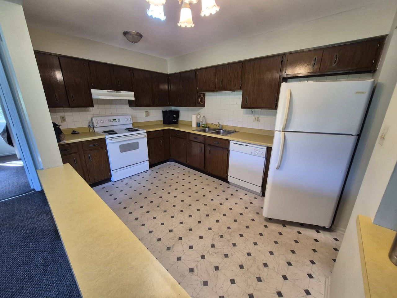 8137 Pine Island Ter - Photo 3 of 6