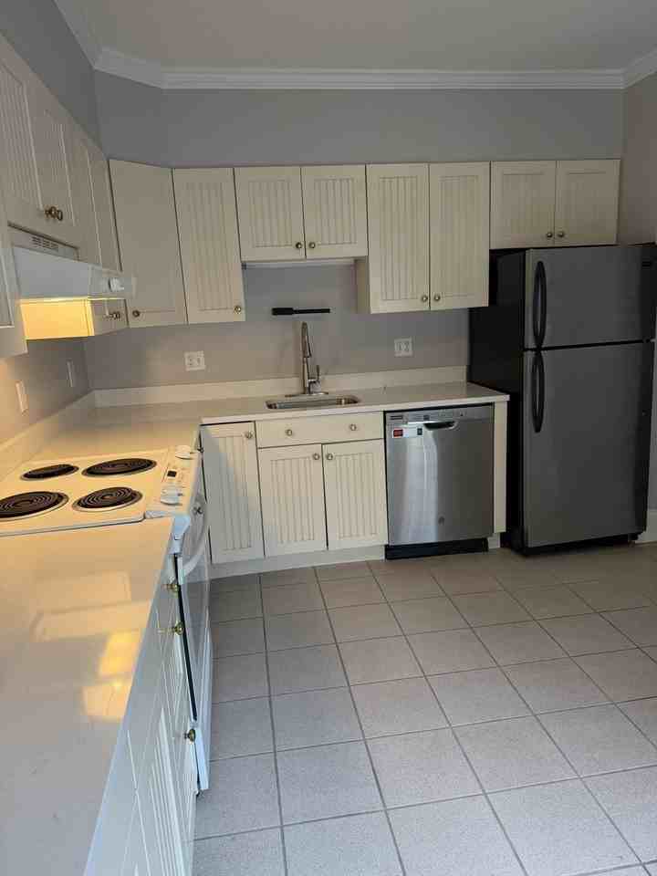 24 Garden St #2 - Photo 5 of 30