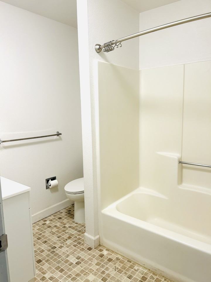 7620 Cristobal Ave #NA - Photo 4 of 8