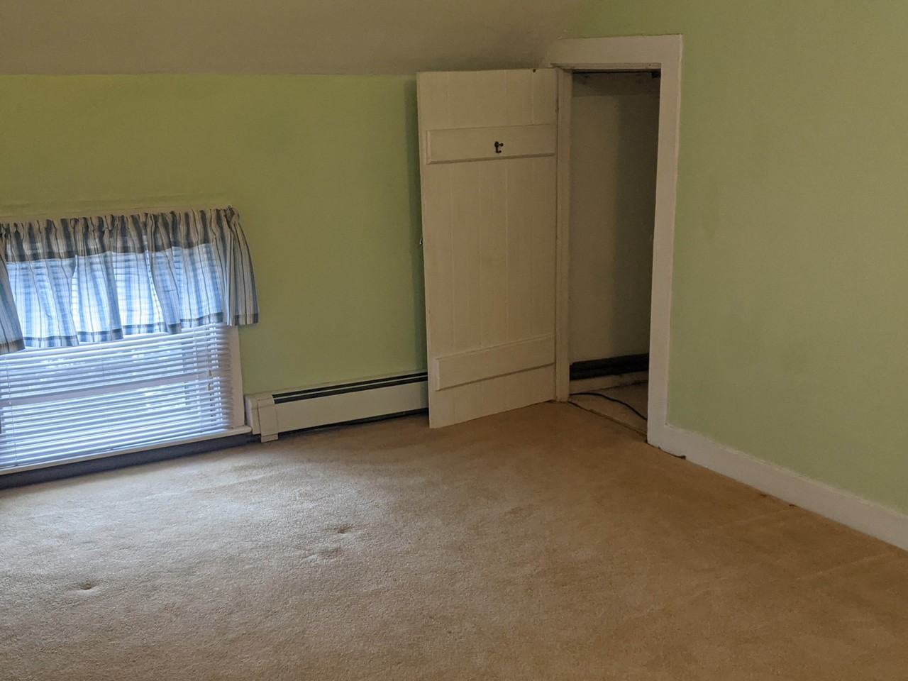 575 Mount Hope Ave #3 - Photo 2 of 15