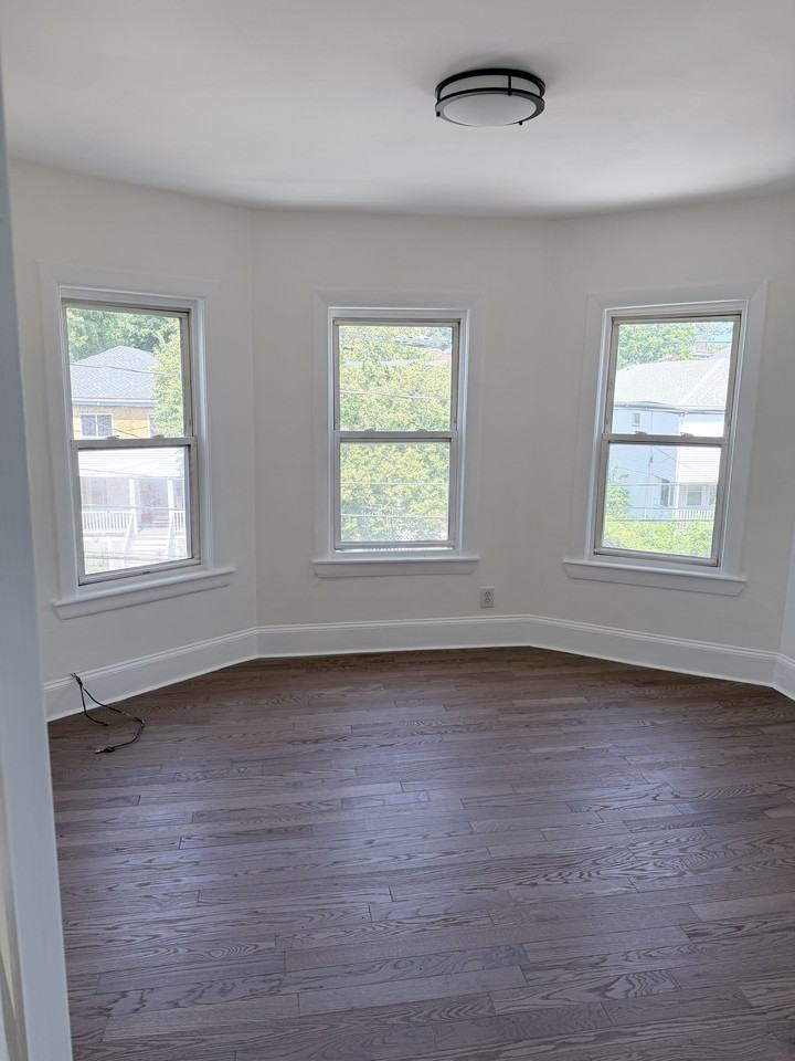 641 Walk Hill St #3 - Photo 5 of 17