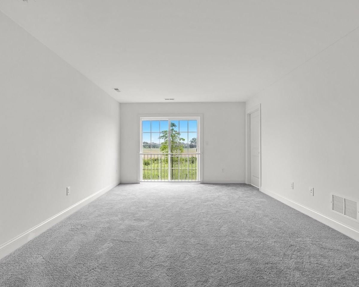 468 Rederick Ln - Photo 5 of 14