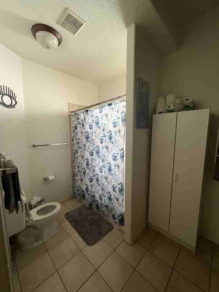 3826 N Franklin St #NA - Photo 5 of 8
