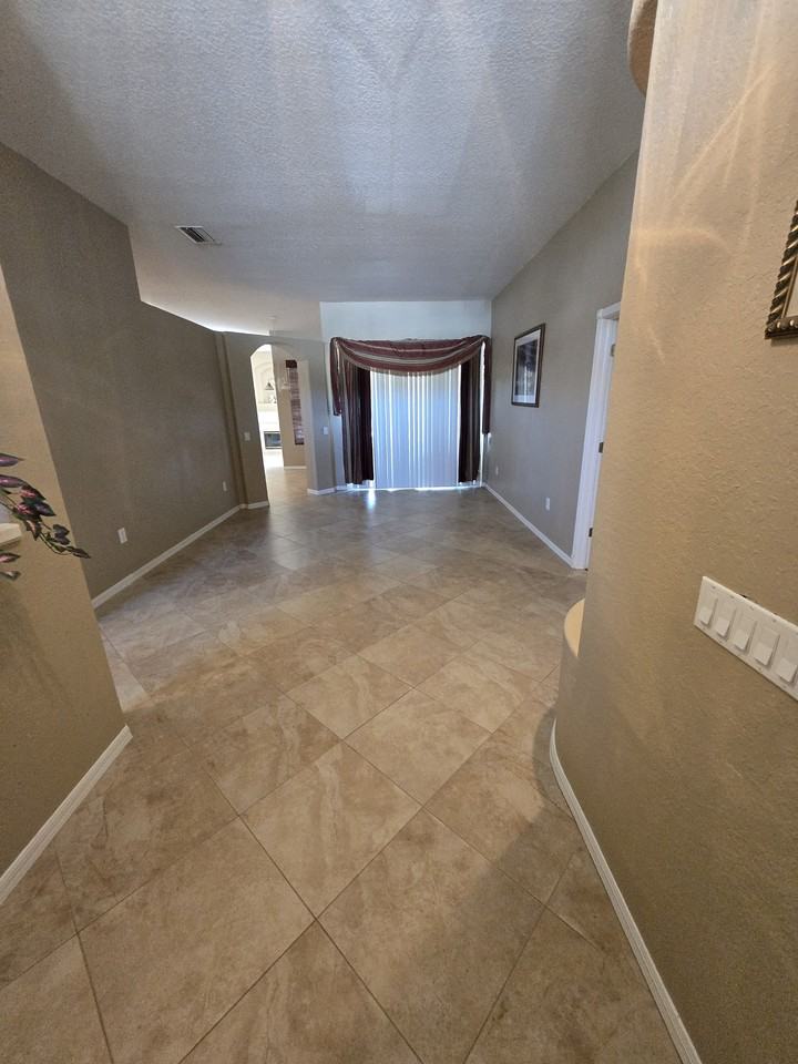 1821 Tangledvine Dr #NA - Photo 3 of 17
