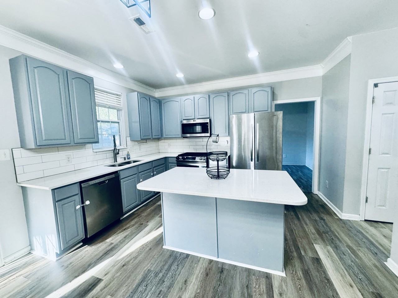 130 Sawhorse Dr #NA - Photo 4 of 17