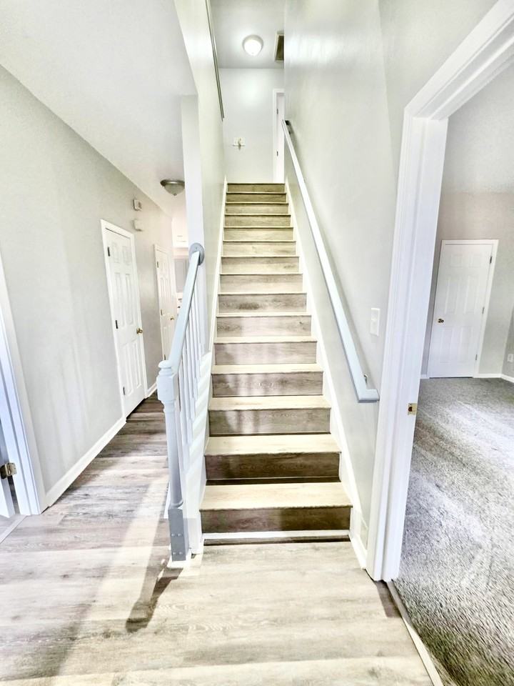 130 Sawhorse Dr #NA - Photo 6 of 17