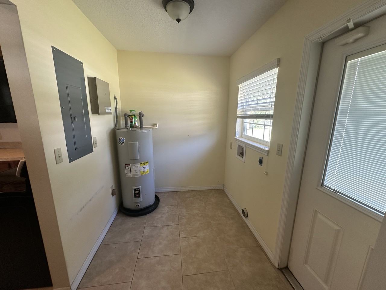 255 Sw 5th Ave #NA - Photo 3 of 17